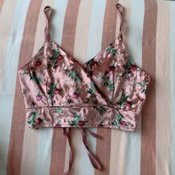 Retro Rose Coloured Floral Velvet Crop Tank - Picture 4 of 6